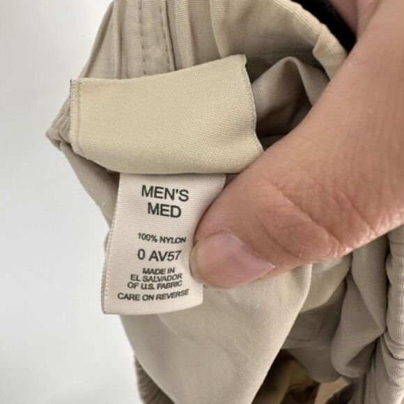 LL Bean Men’s Tan Nylon Pull On Hiking Outdoor Safari Shorts‎ Size Medium - Picture 11 of 11